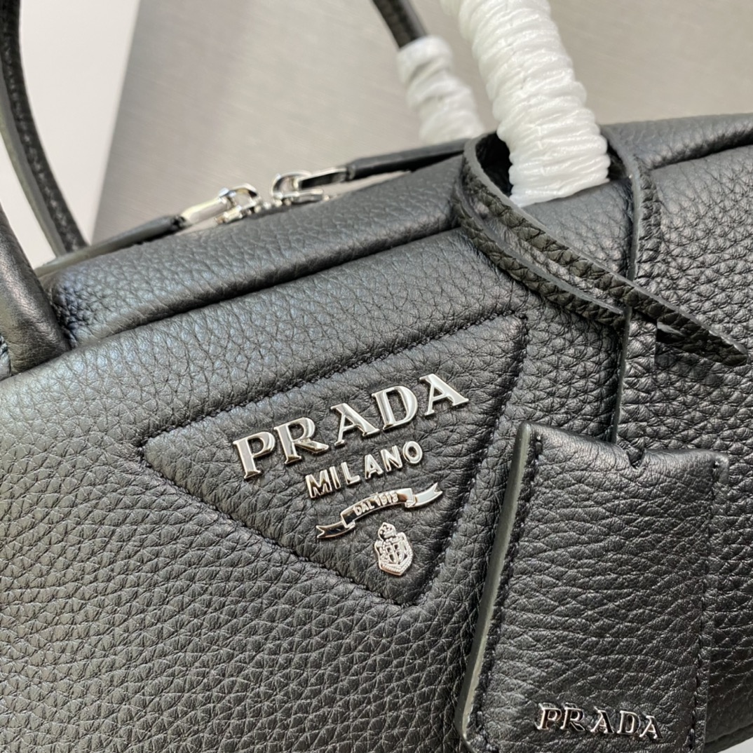 Prada Leather Bag Tote Shoulder Bag Black 1BB102